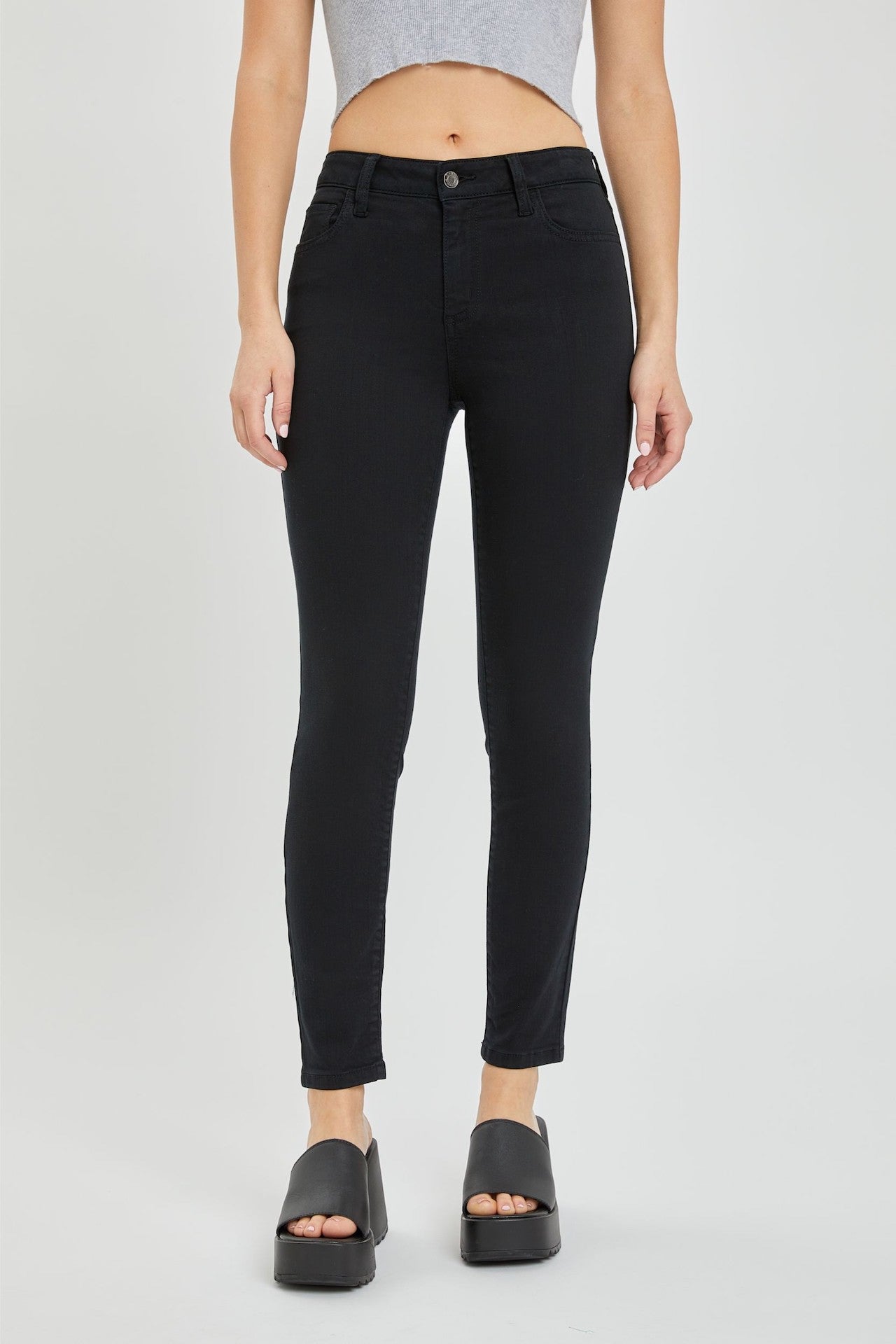 black mid rise cropped skinny jeans