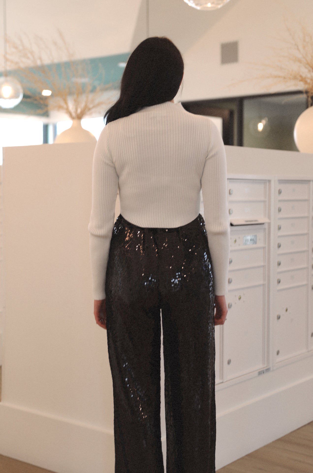 black sequins pants high waisted