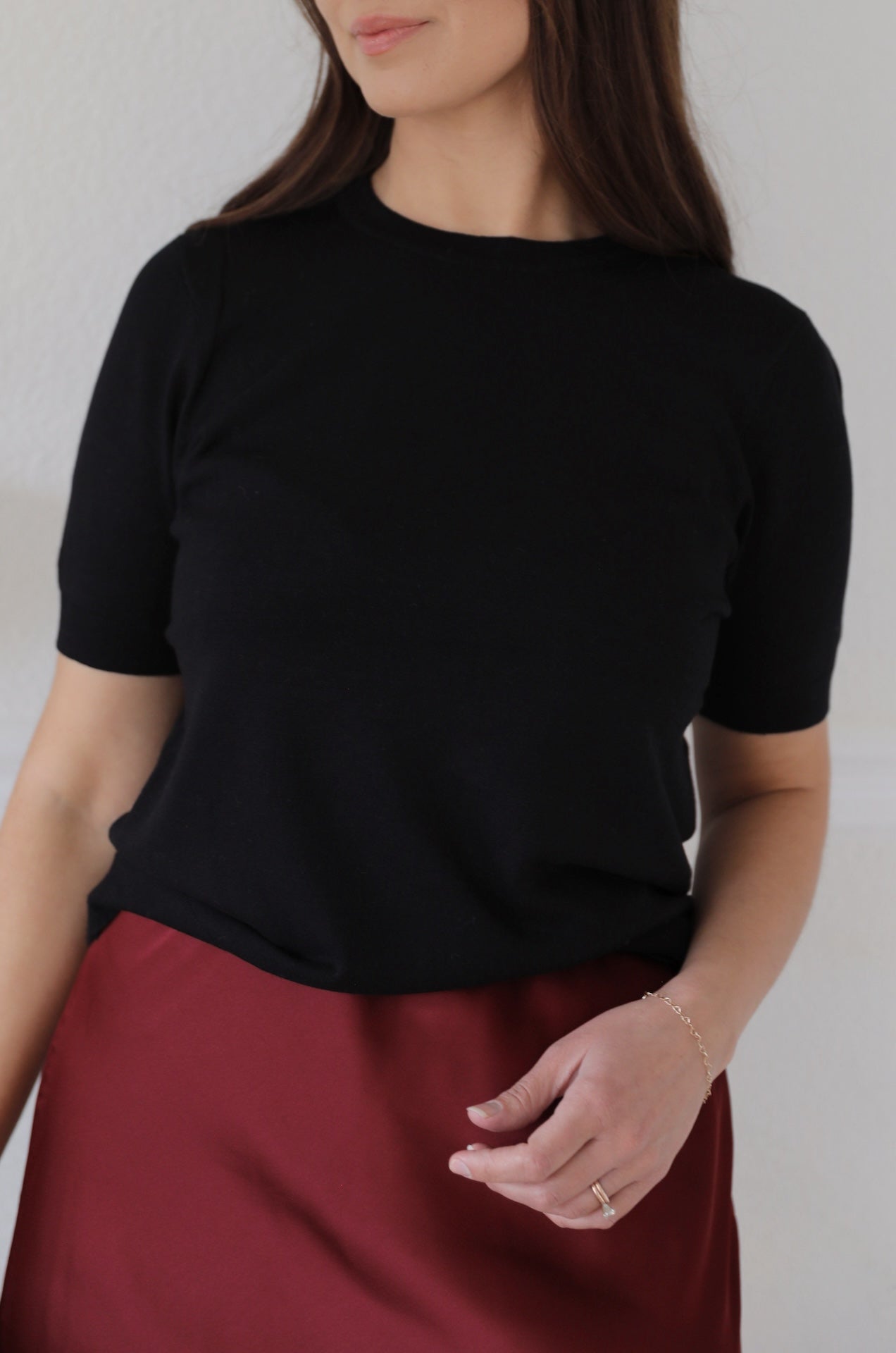 black short sleeve knit sweater top
