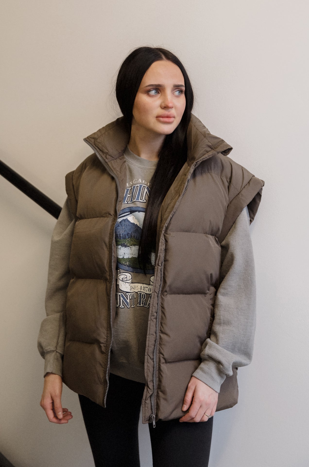 Oversized Puffer Vest Outfit Dark Brown Puffer Vest