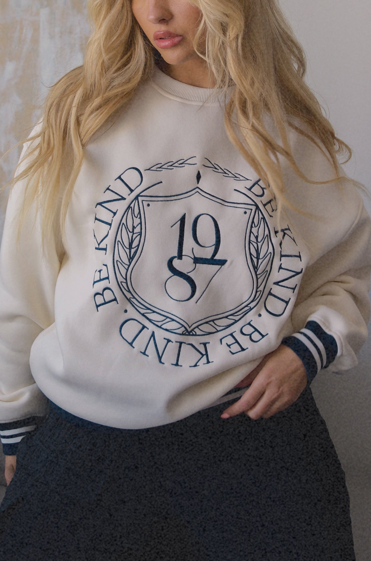 1987 be kind bailey rose sweatshirt in cream with blue embroidery