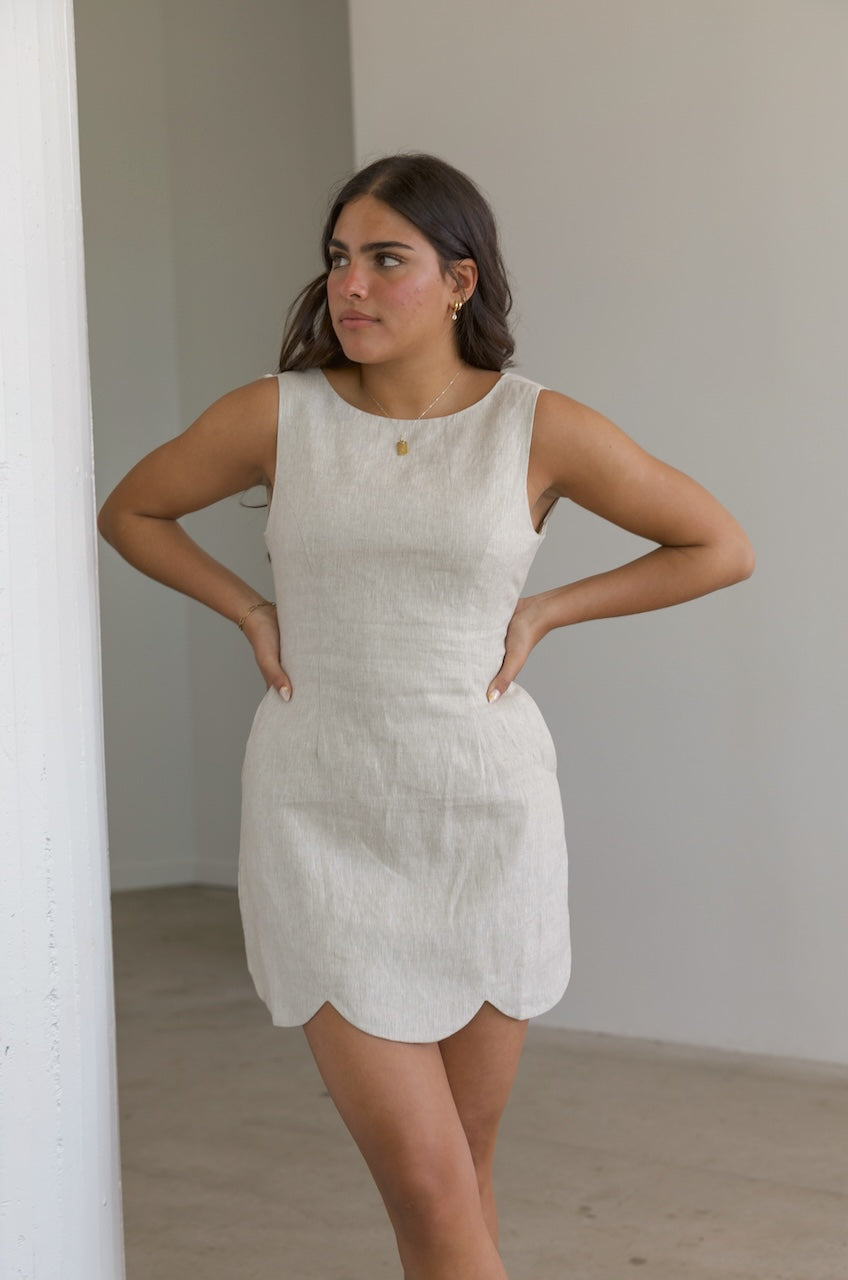 Oatmeal Scallop Hem Sleeveless Linen Mini Dress L Oatmeal Scallop Hem Sleeveless Linen Mini Dress L