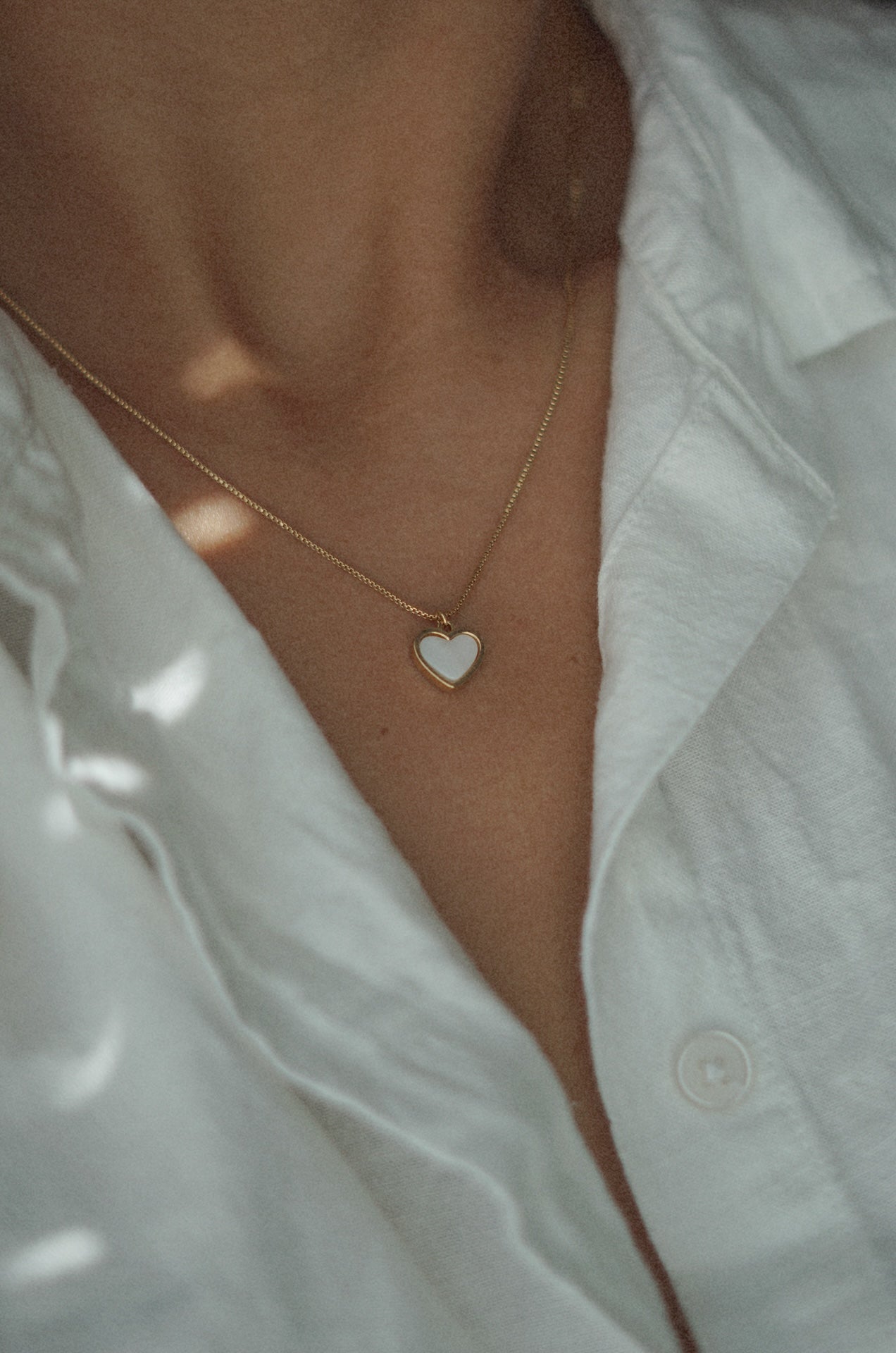 18k Gold Pearl Heart Necklace