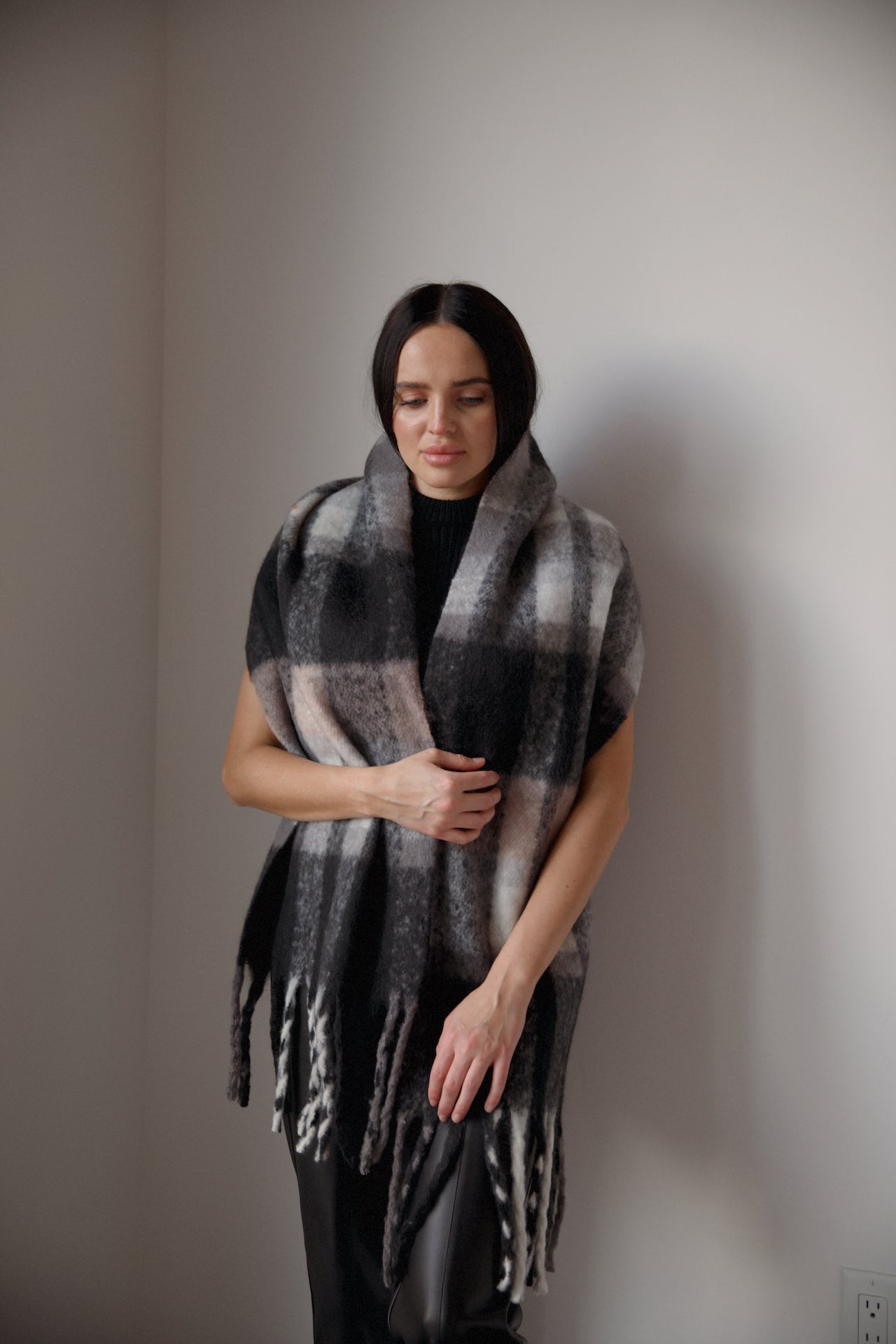 multicolor black and grey checkered plaid fringe blanket scarf