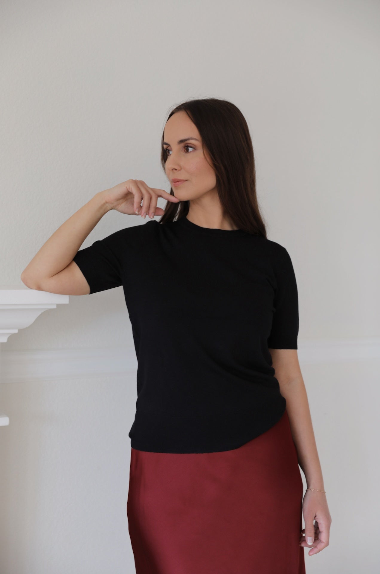 black short sleeve knit sweater top