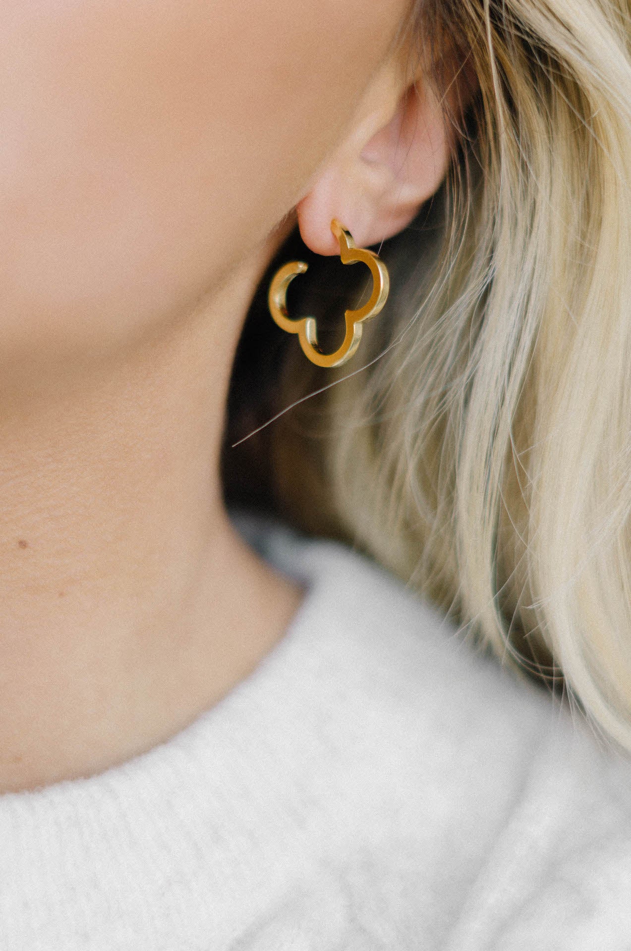 gold clover flower hoop earrings