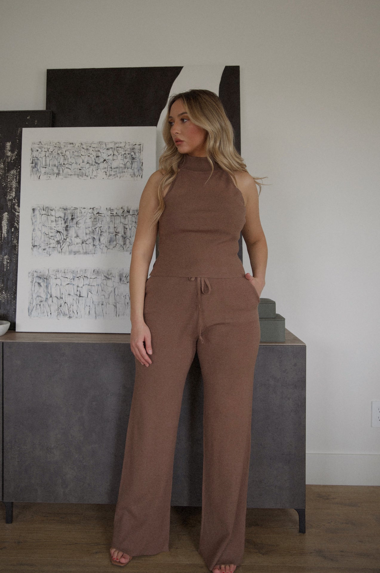 Raya Brown Sleeveless Turtleneck Top
