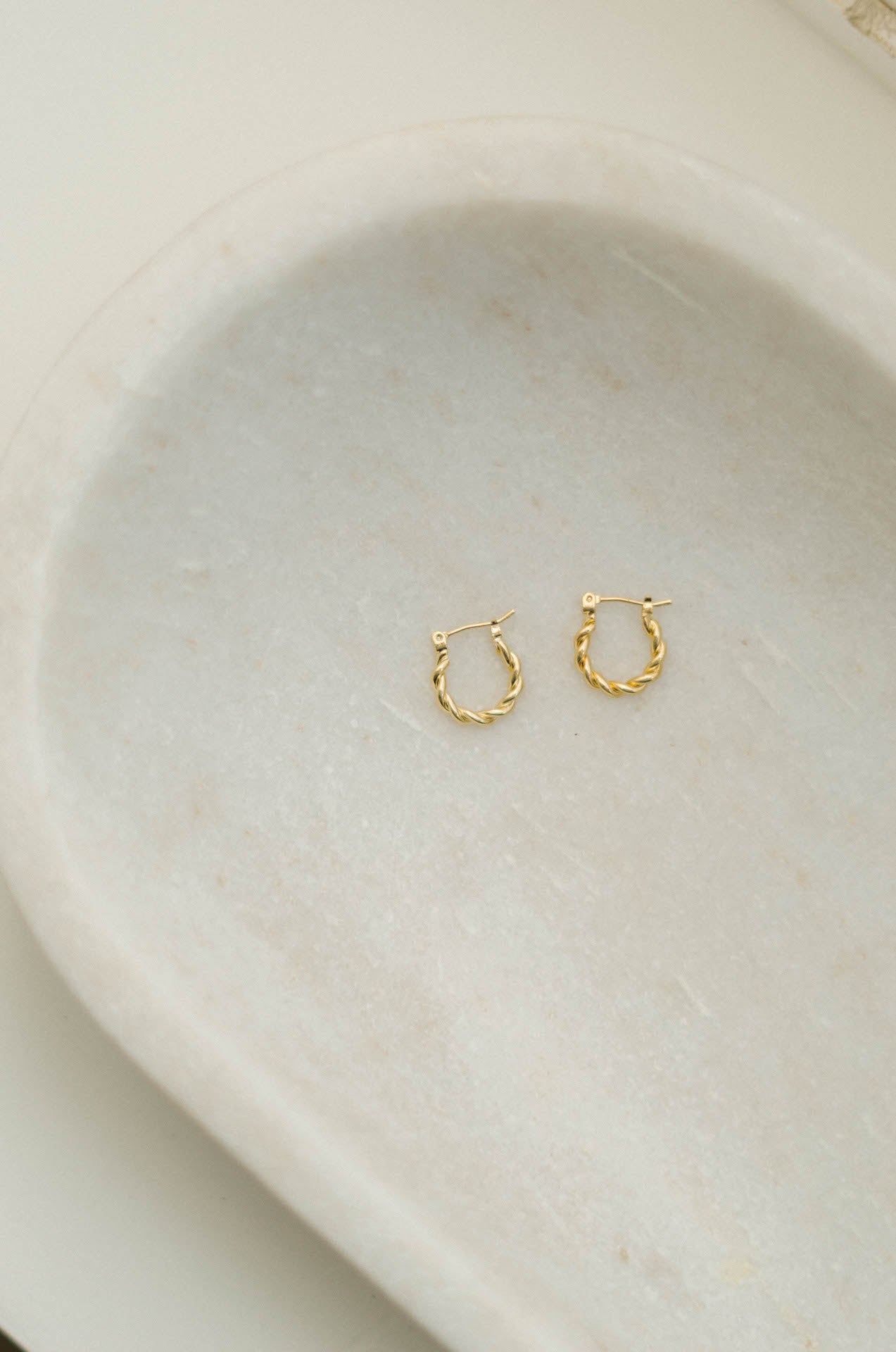 vintage twisted 14k gold plated hoop earrings