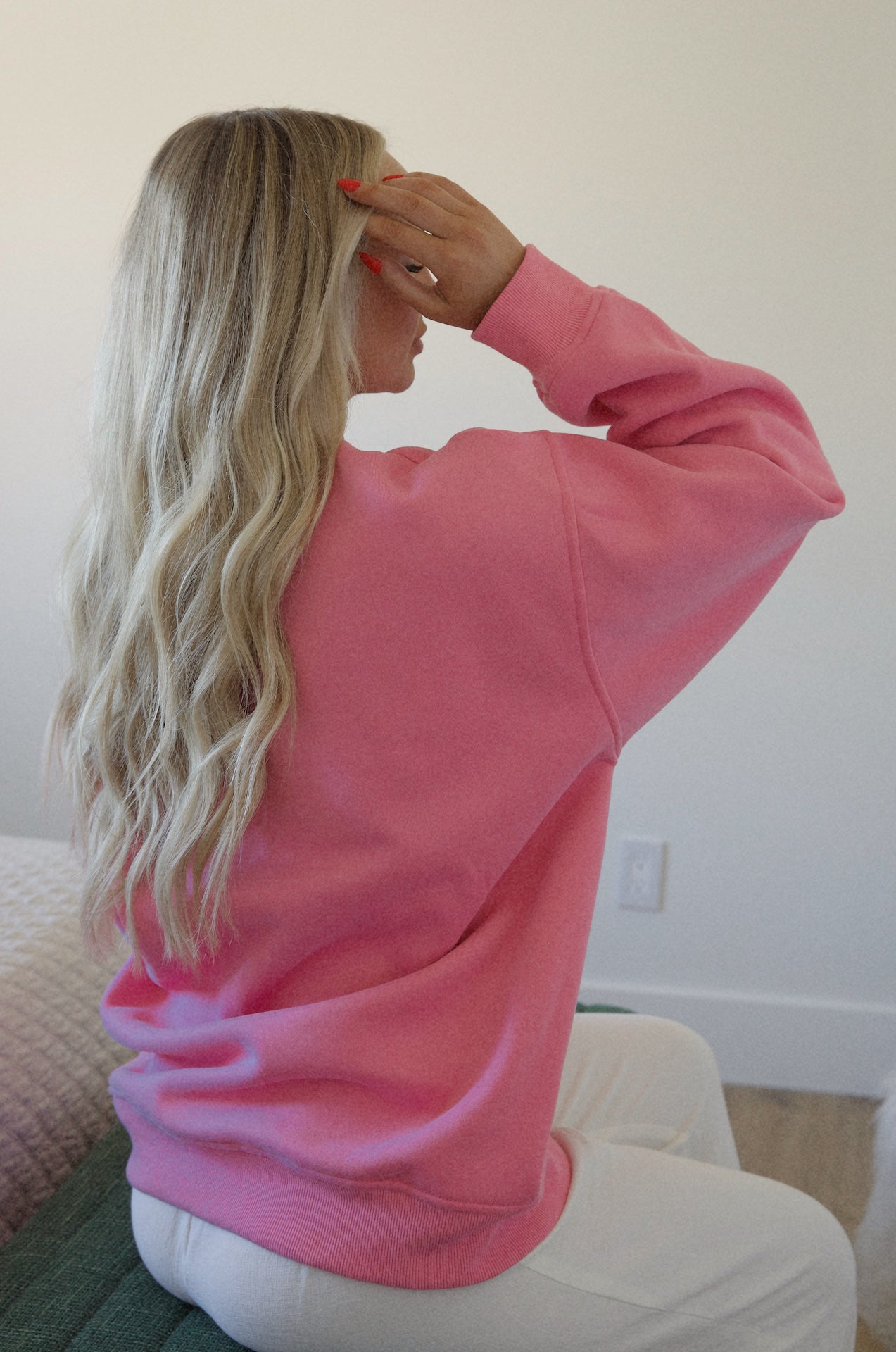 Malibu Athletics Graphic Embroidered Sweatshirt - Pink