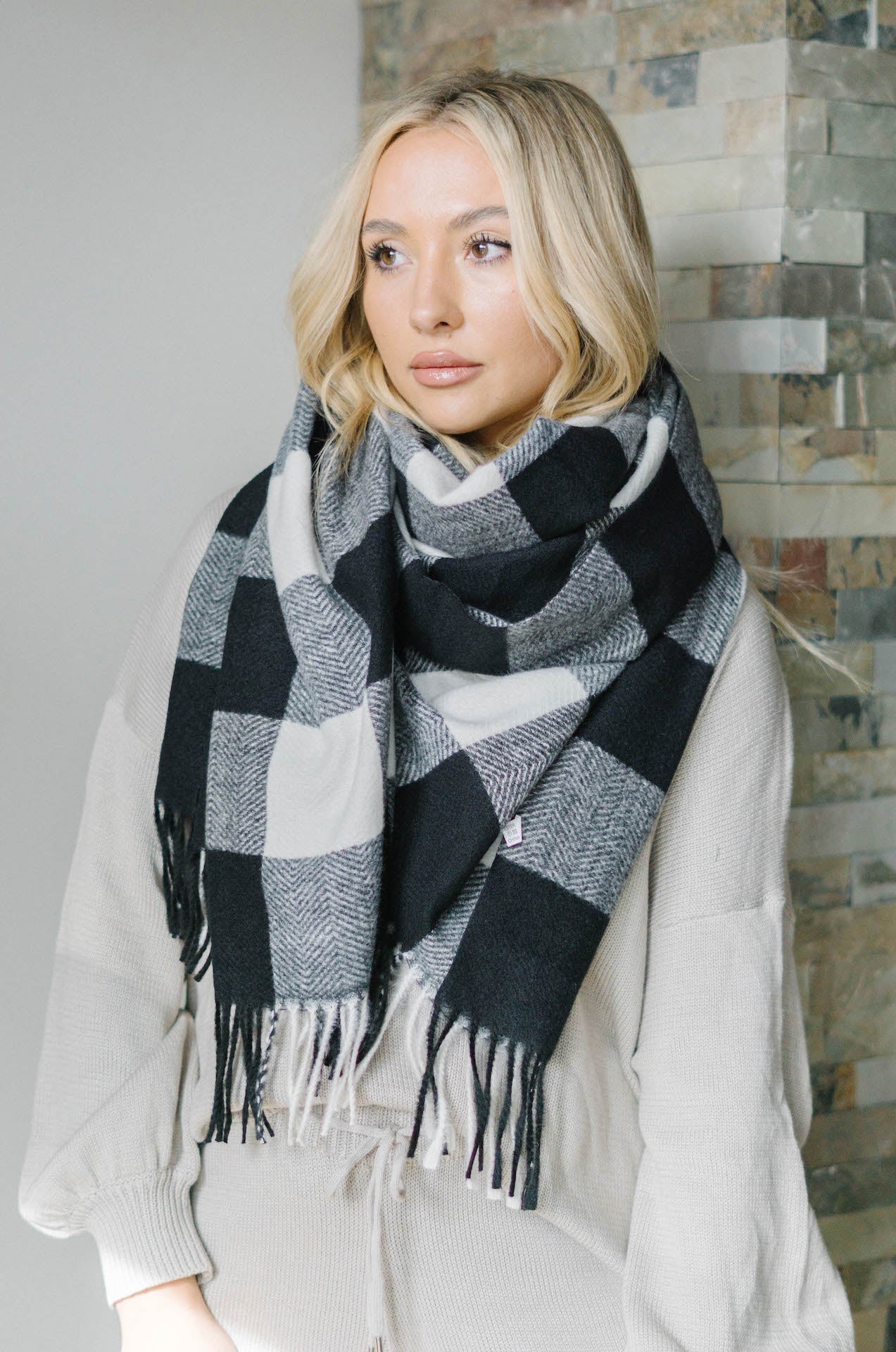 Unisex Soft Cashmere Feel Scarf – Black & Gray Check – 100% Acrylic, 12″ X 72″