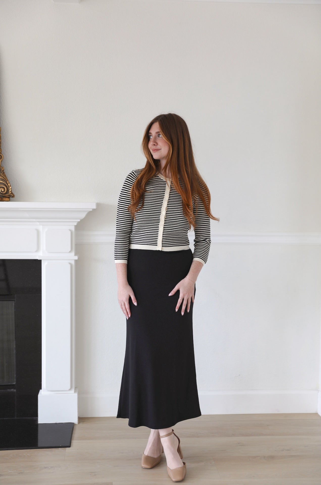 black high waisted midi maxi skirt that has stretch to it