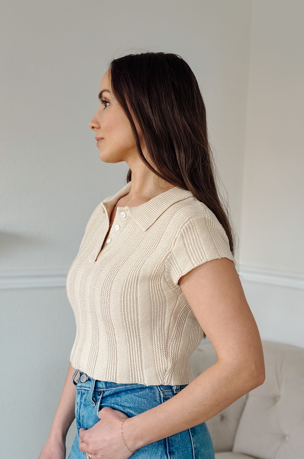 cream knit collared top with short sleeves