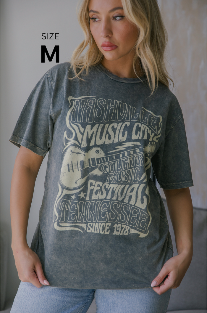 NASH VILLE Graphic Tee