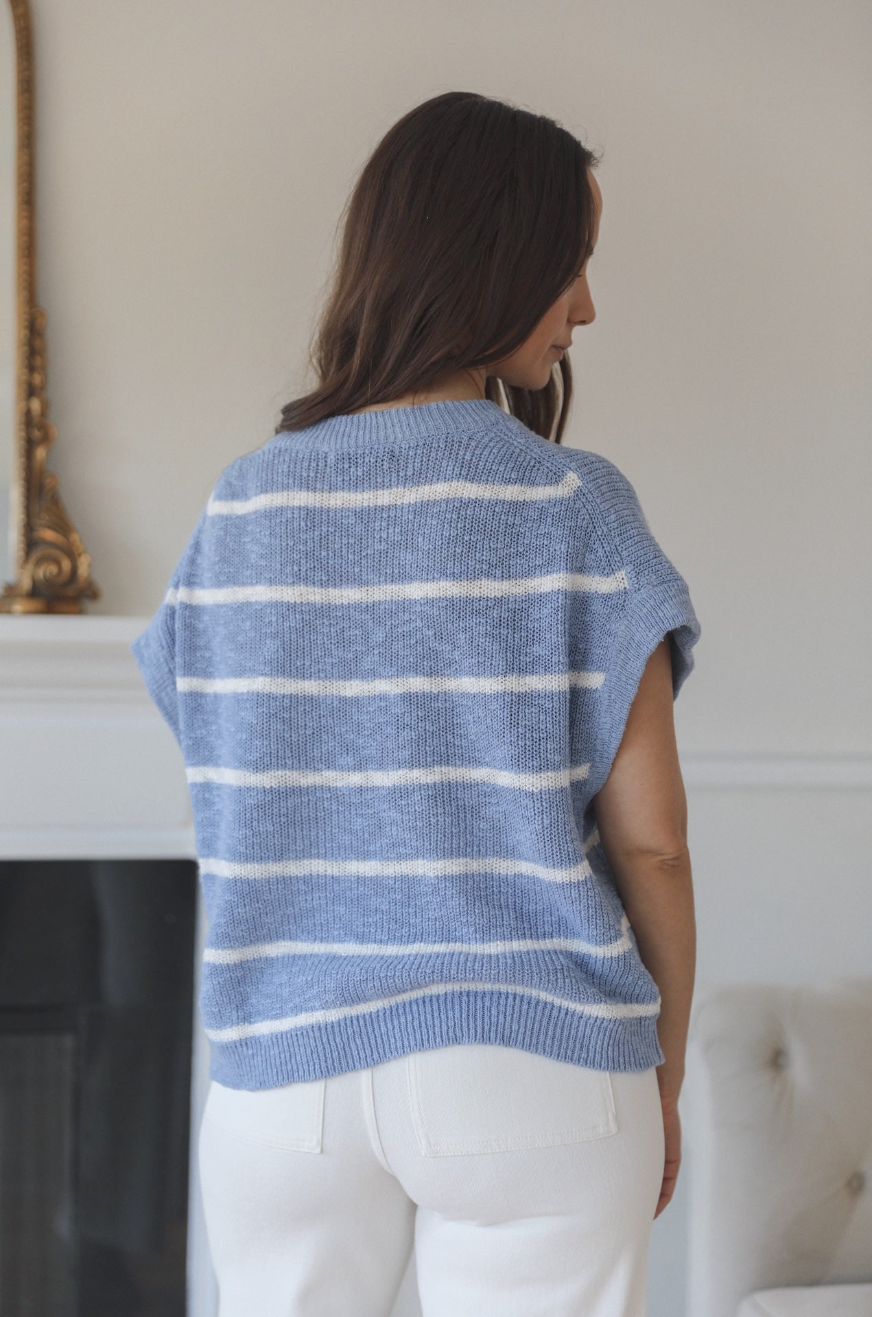 blue and white short sleeve knit top