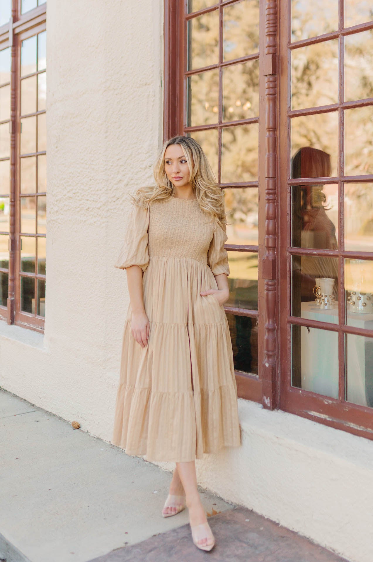 Beige midi dress with sleeves online