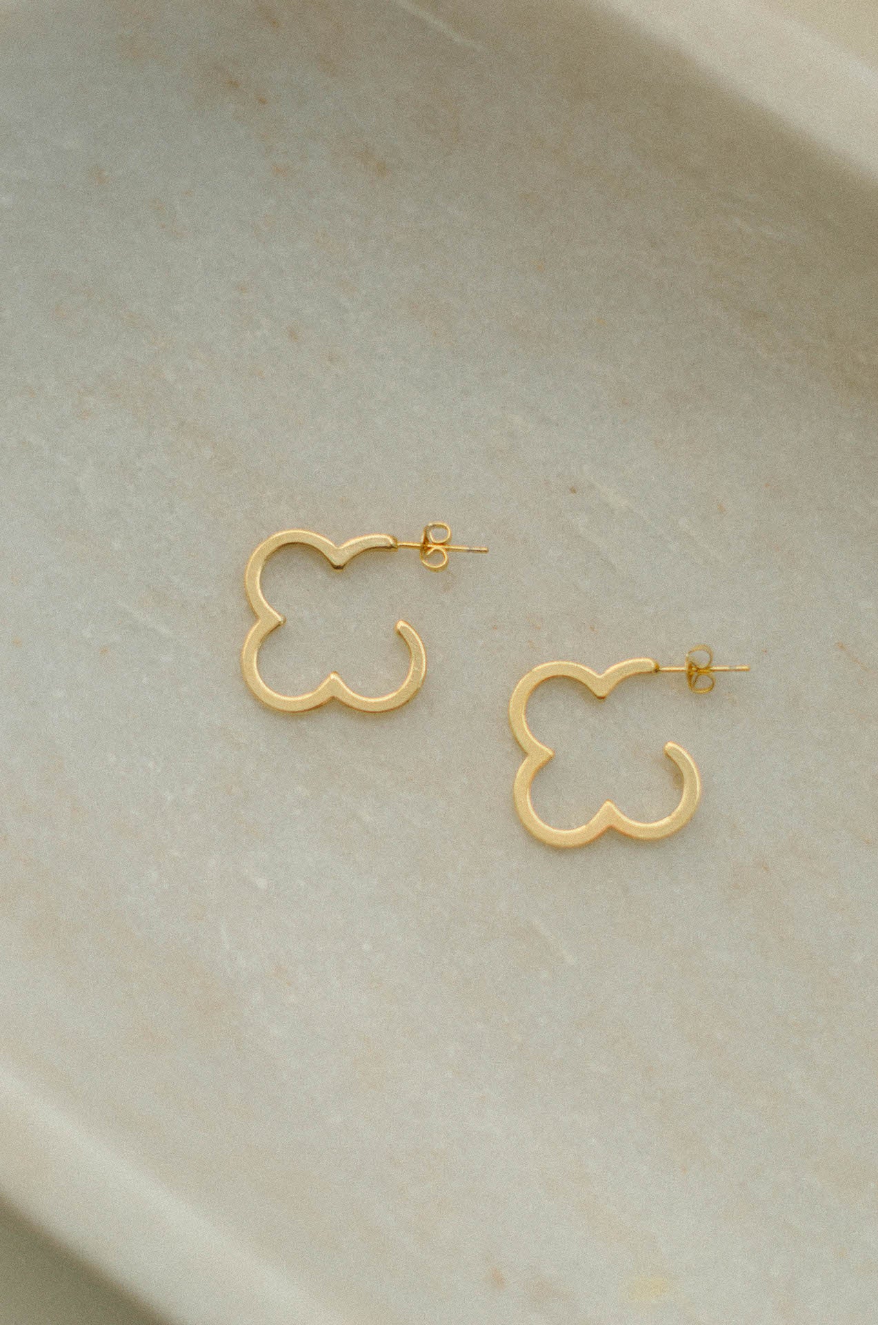 gold clover flower hoop earrings