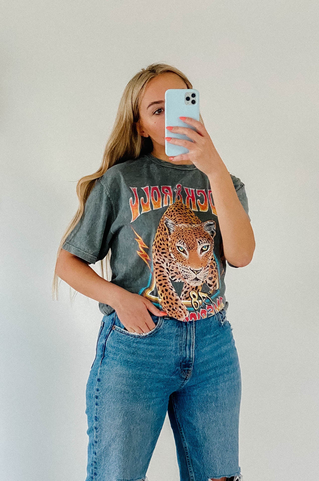 boyfriend fit graphic tee with tiger