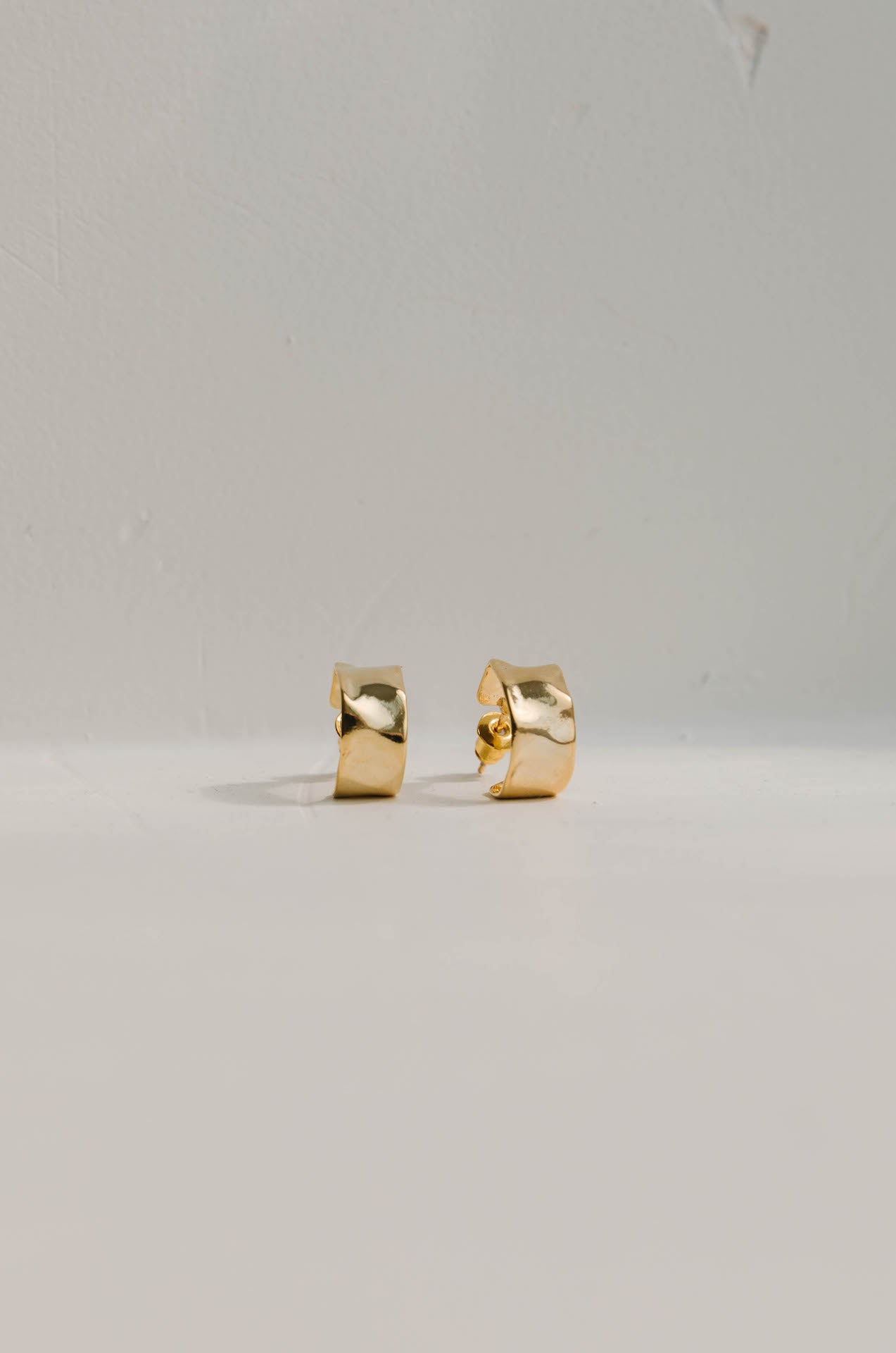 14k Gold Hammered Gold Hoop Earrings