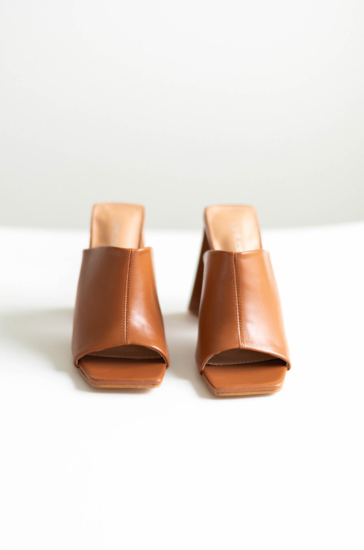 Brown leather deals mules heels