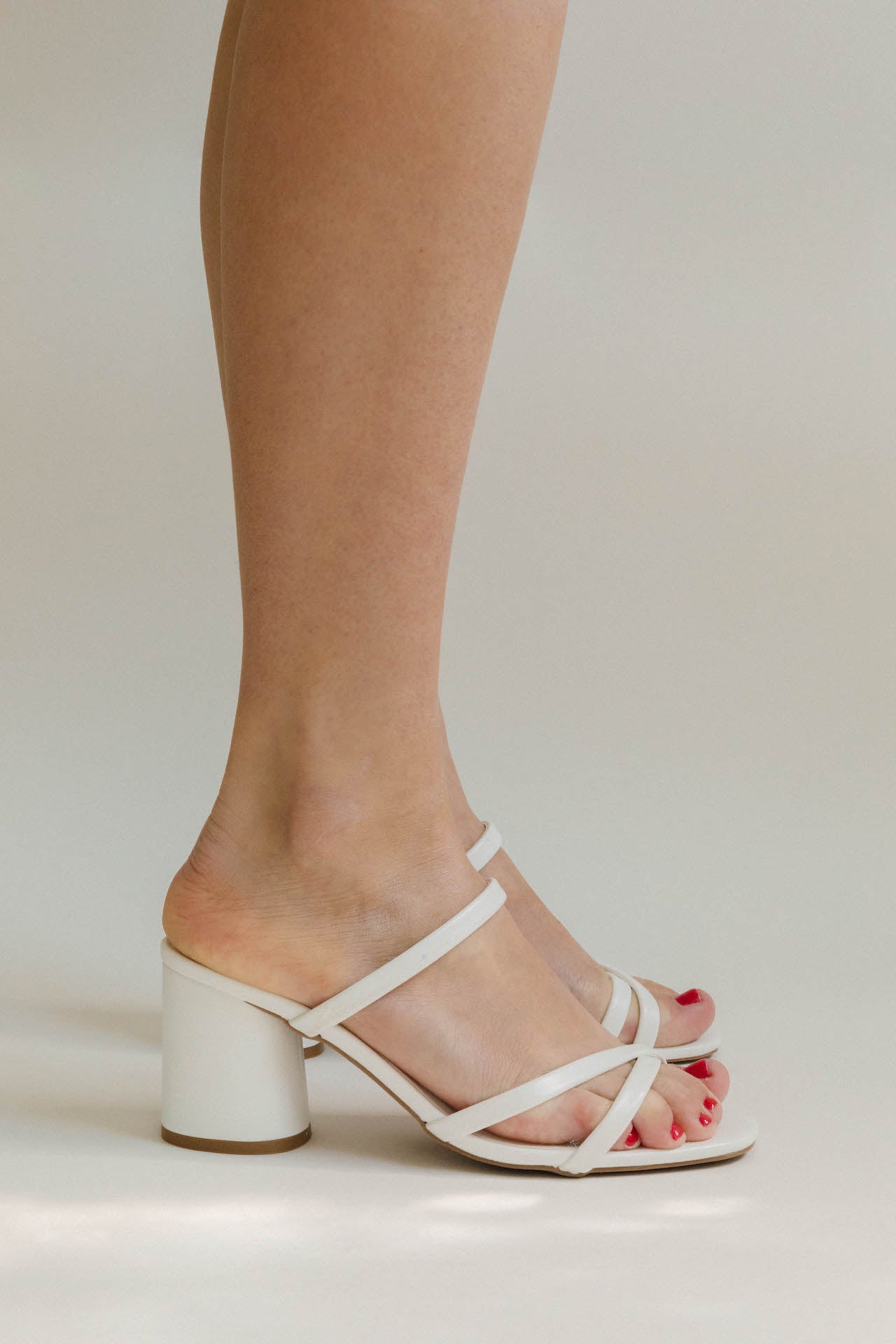 White mule hotsell block heels