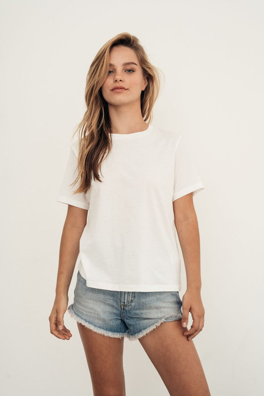 basic tee made out of organic cotton